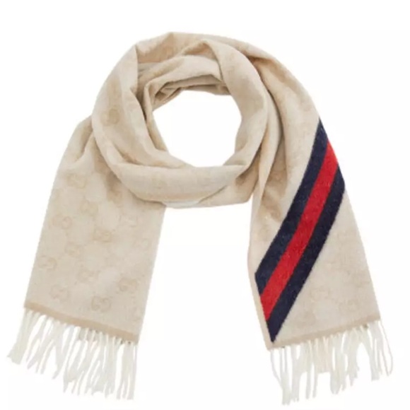 🔥🔥🔥NWT Authentic GUCCI scarf 100% wool - Picture 3 of 9